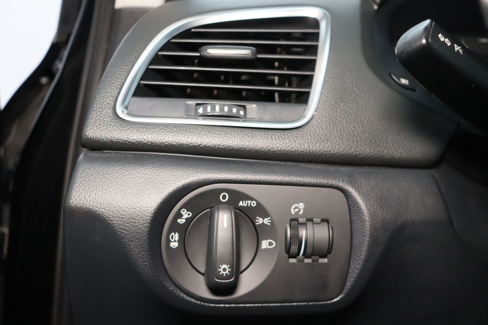 Fahrzeugabbildung Audi Q3 1.4TFSI * Sitzhzg. * PDC * Keyless