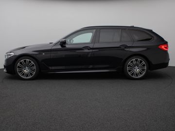 Fahrzeugabbildung BMW 520i Tour M Sport AHK HUD HI-FI  Kamera