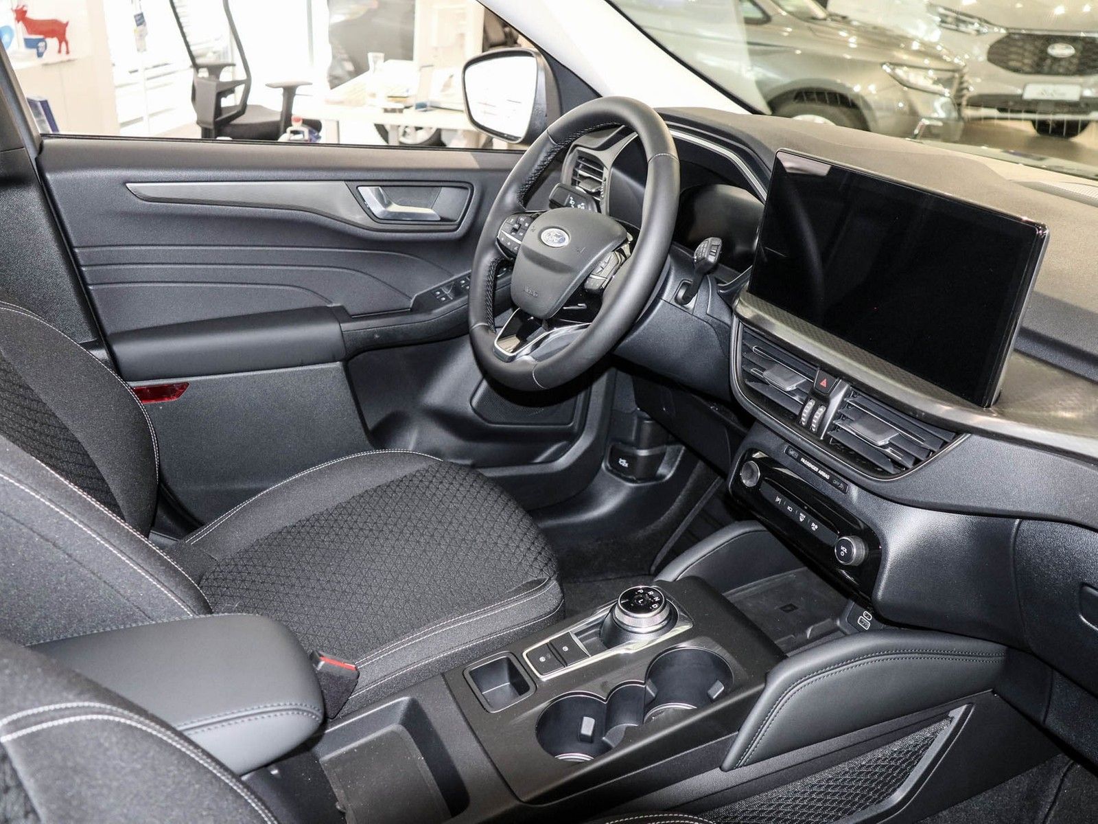 Ford Kuga Plug-In Hybrid Titanium Tageszulassung imagem 3