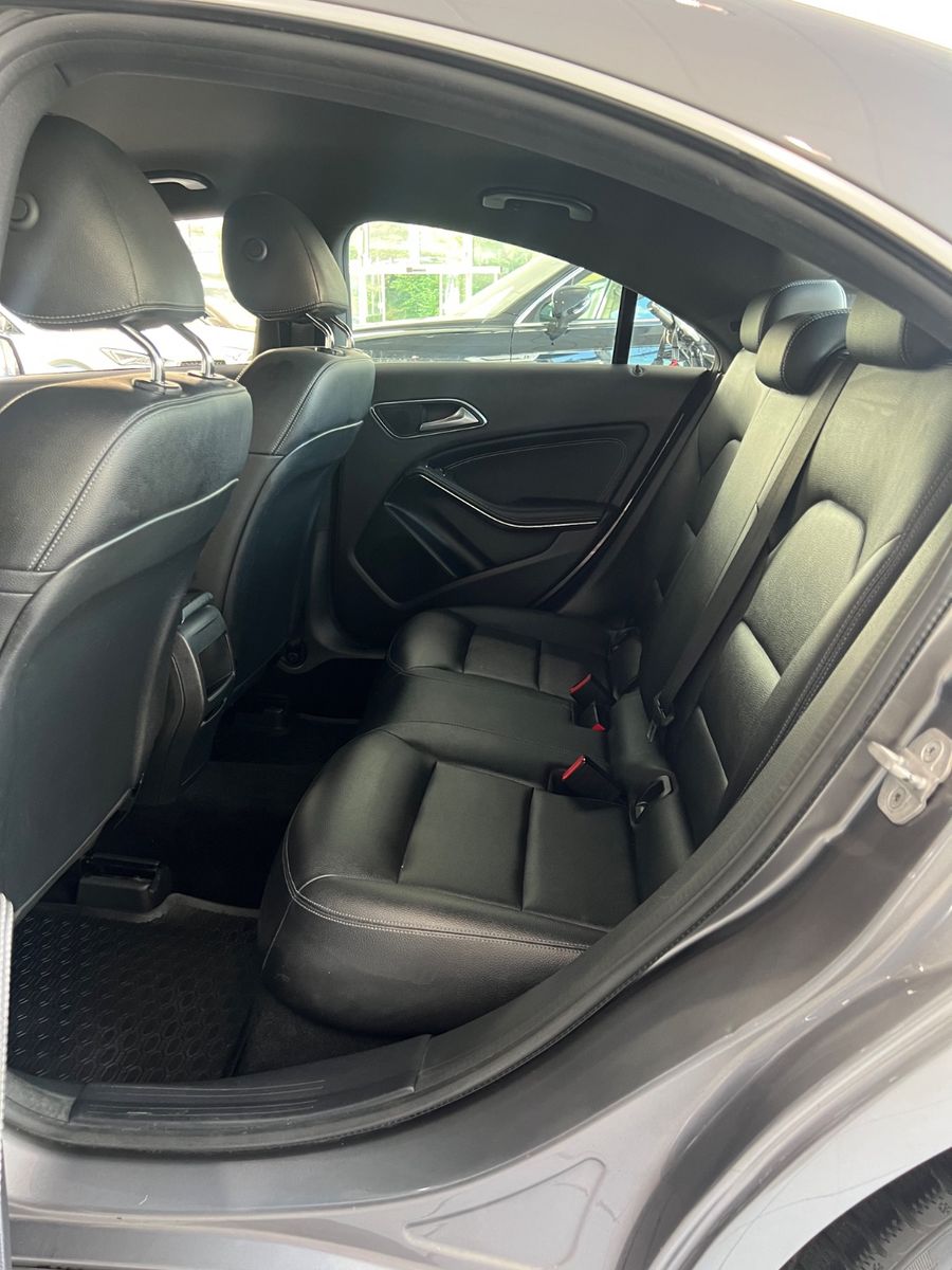Fahrzeugabbildung Mercedes-Benz CLA 180 Sport Paket * VOLL-LEDER* LED *FACELIFT