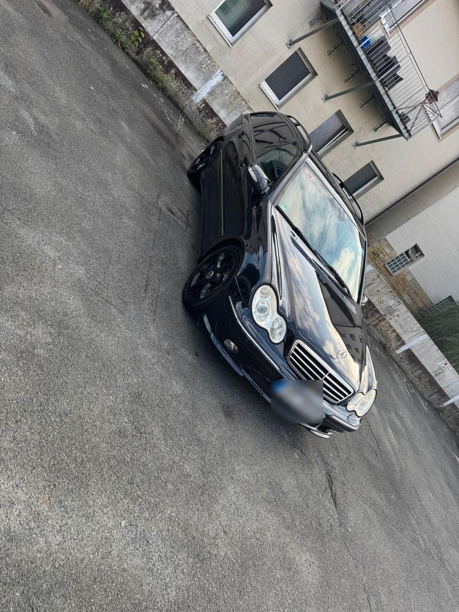 Mercedes-Benz 220 2004 — photo 5
