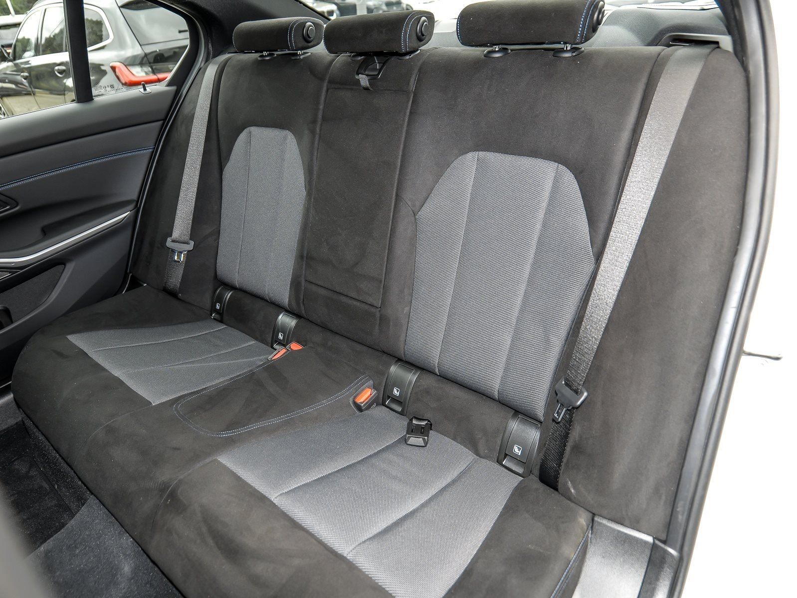 BMW 318 - Bild 18