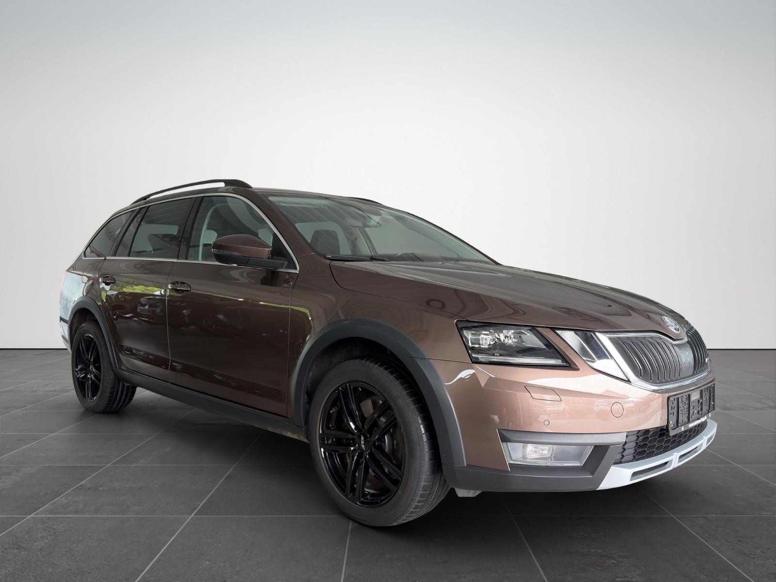 Skoda Octavia Combi 2.0 TDI Scout 4x4 /AHK/LED/