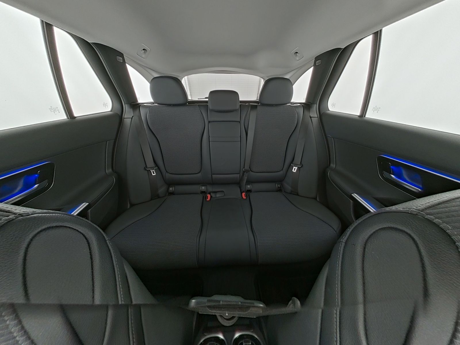 Mercedes-Benz C 200 - Bild 17