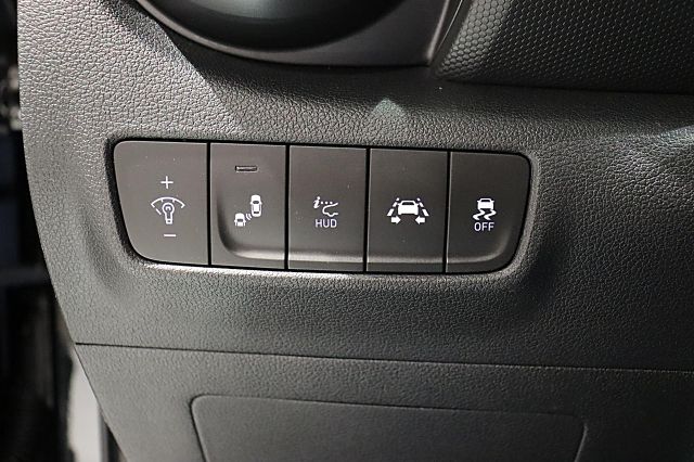 Kona 1.6T-GDi 4WD Premium LEDER LED TEMPOMAT SHZ