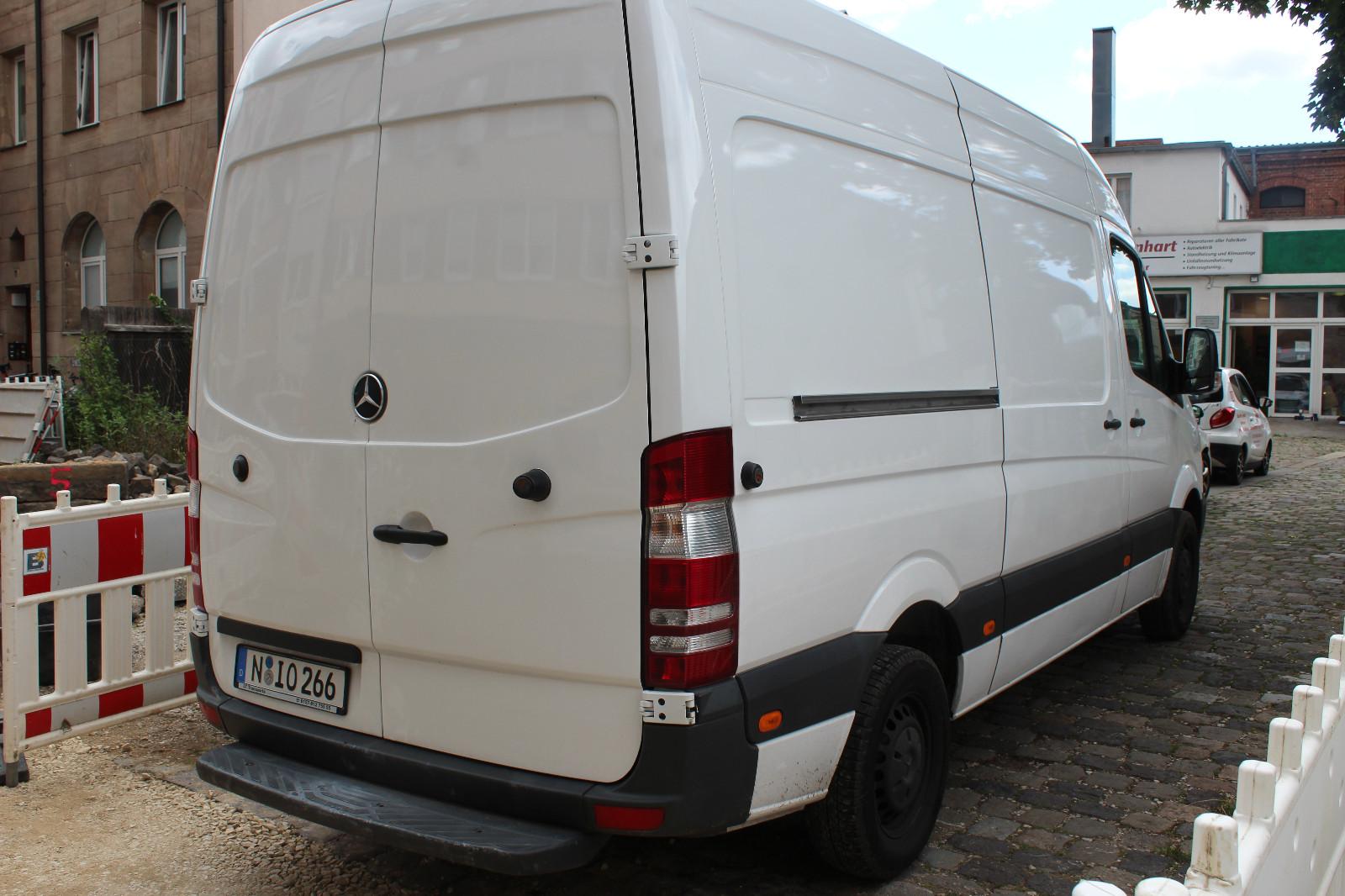 Mercedes-Benz Sprinter II Kasten 216 CDI Blue Tec Klima AHK