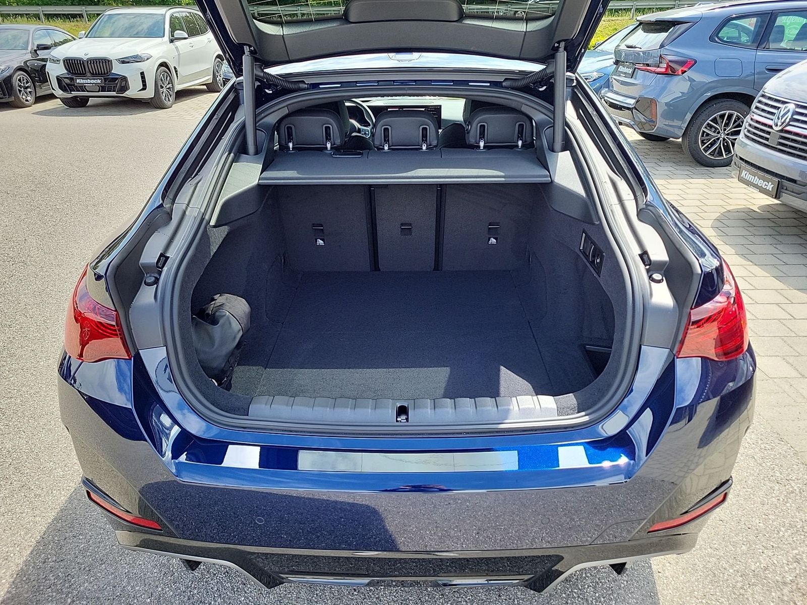 BMW i4 - Bild 11