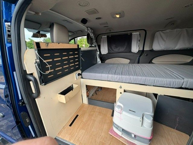 Fahrzeugabbildung Ford TOURNEO CUSTOM CAMPER UMBAU