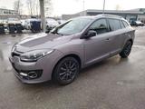 Renault Megane III Grandtour BOSE Edition+CAM+SHZ+AHK - Renault Megane: Iii Bose