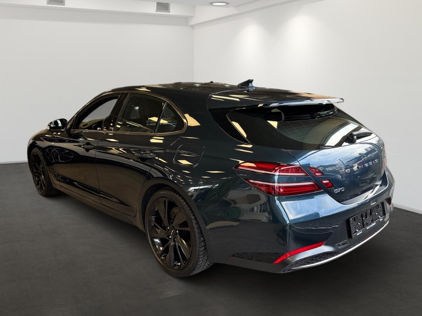 Genesis G70 Shooting Brake 2.2 D Sport RWD (DPF) Leder L