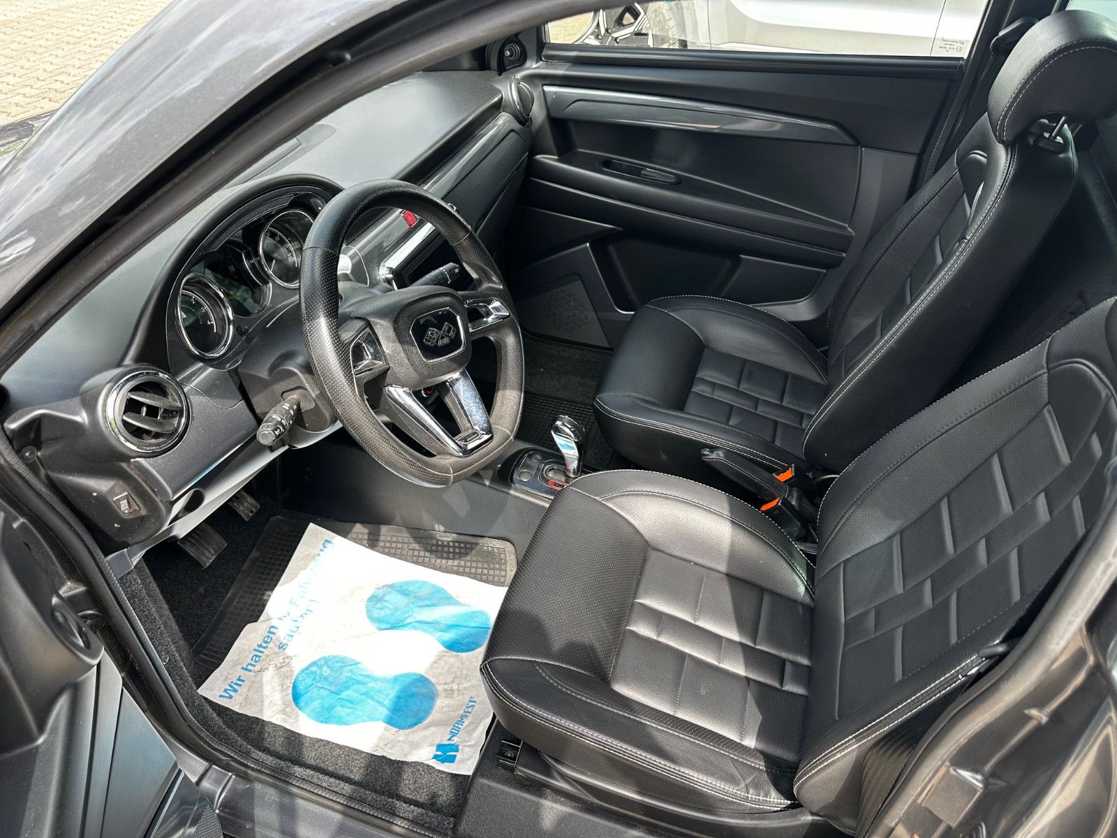 Ligier JS 60 DCi | Leder | Kamera | Carplay — Bild 8