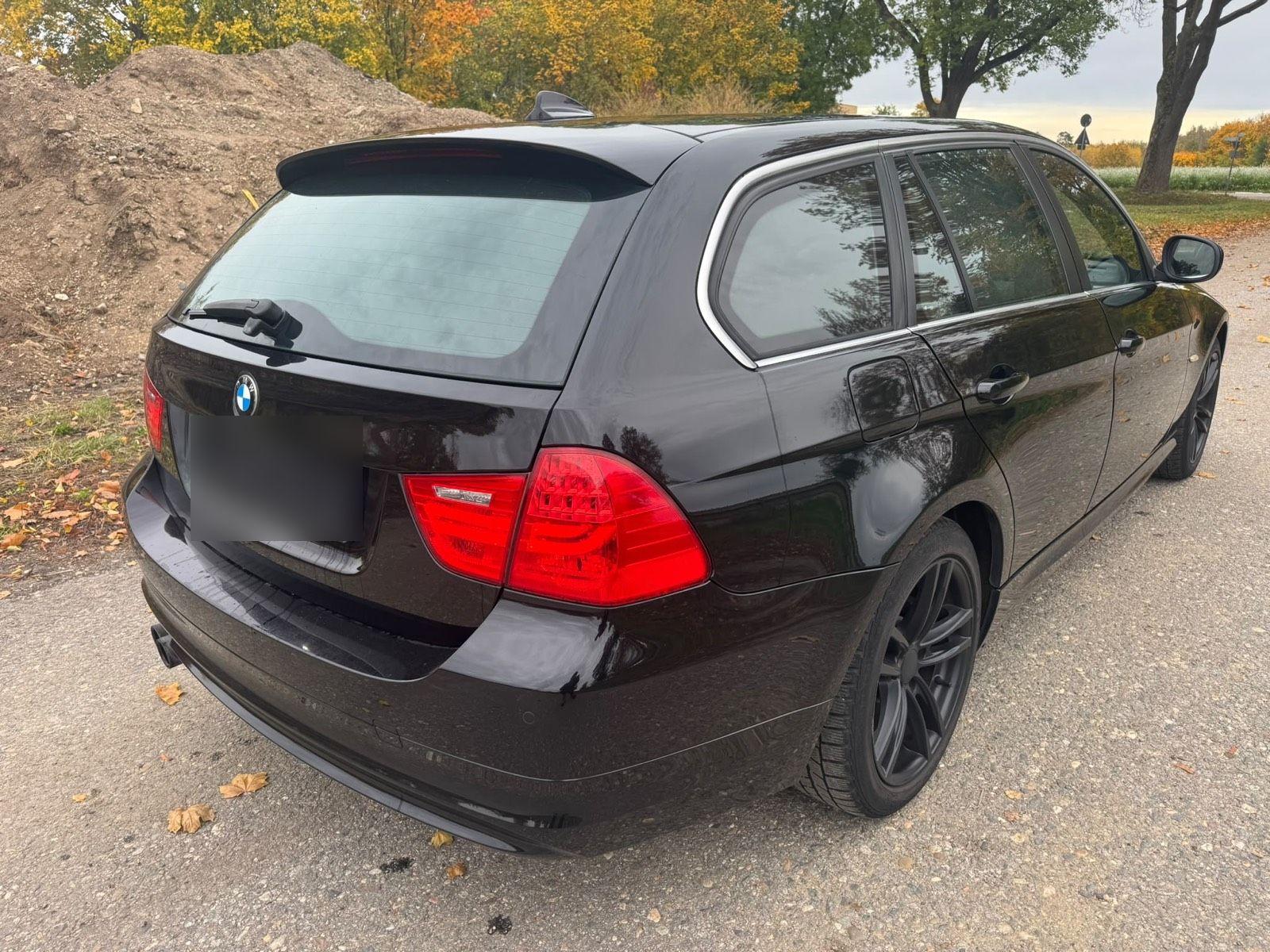 BMW 325 2011 — engine 218 HP (160kW)
