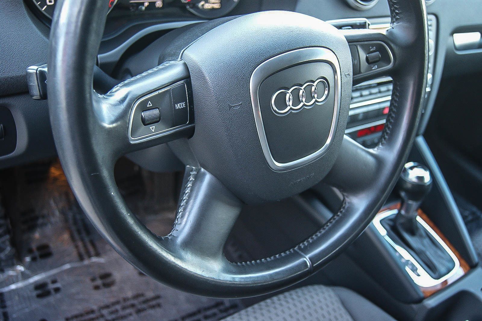 Fahrzeugabbildung Audi A3 Sportback 20TDI S-LINE DSG XENON NAVI SPORT