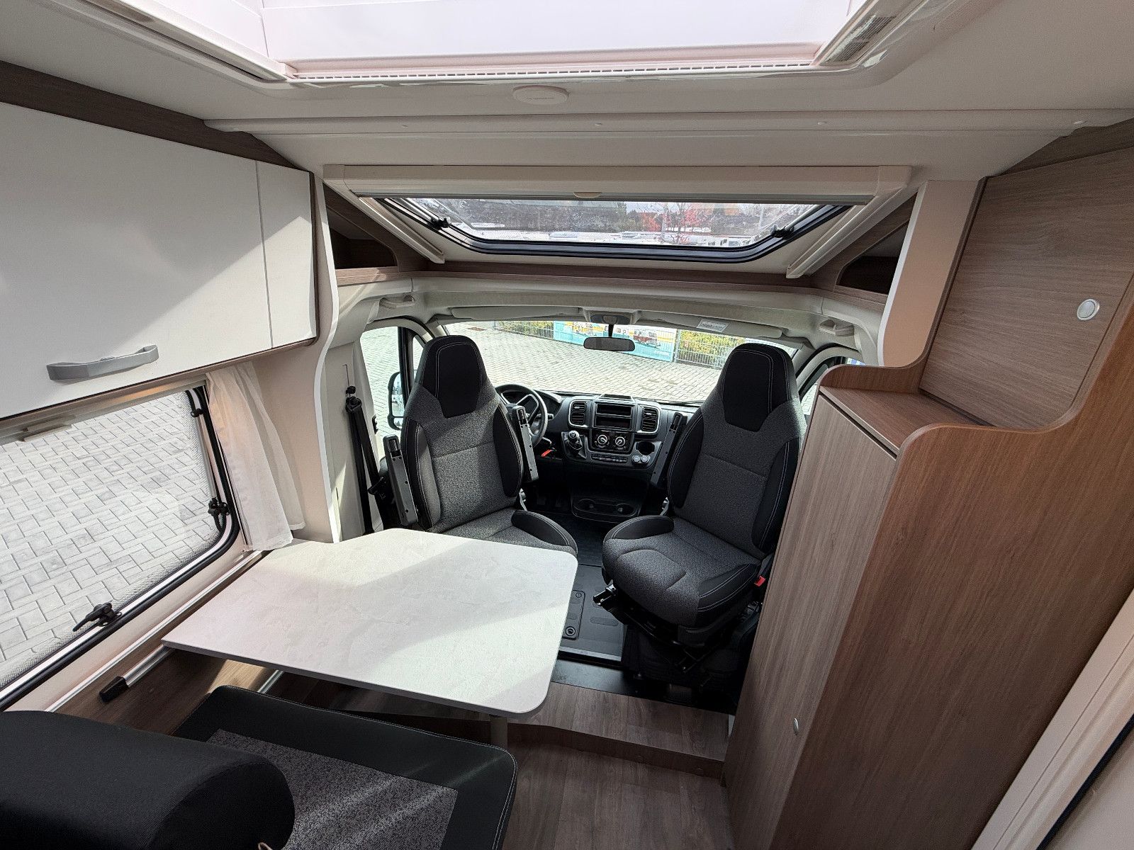 Fahrzeugabbildung Carado V-132 pro+ 7.822 € SPAREN !