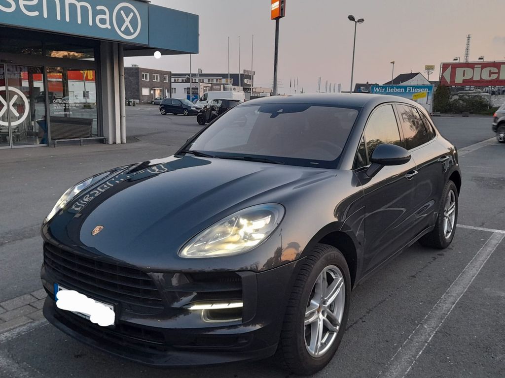 Image of Porsche Macan