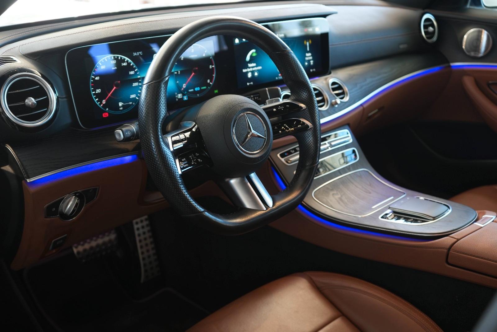 Mercedes-Benz E 300 T d 4Matic AMG-LINE *LEDER BRAUN|PANO*