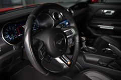 FORD Mustang GT 5.0 Ti-VCT V8 Fastback*Premium-Paket