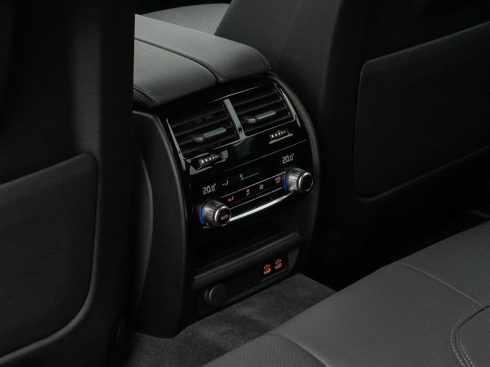 Fahrzeugabbildung BMW 530d xD M Sport Kamera Laser HUD DAB AHK Komfort