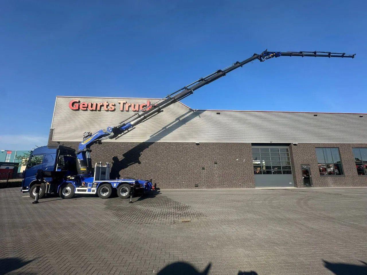 Volvo FH 540 8X4 TREKKER / BAKWAGEN MET PALFINGER PK13