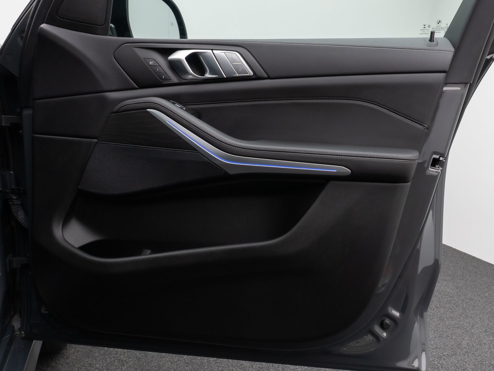 Fahrzeugabbildung BMW X7 xD40d M Sport Panorama 360° SoftCL HUD DAB