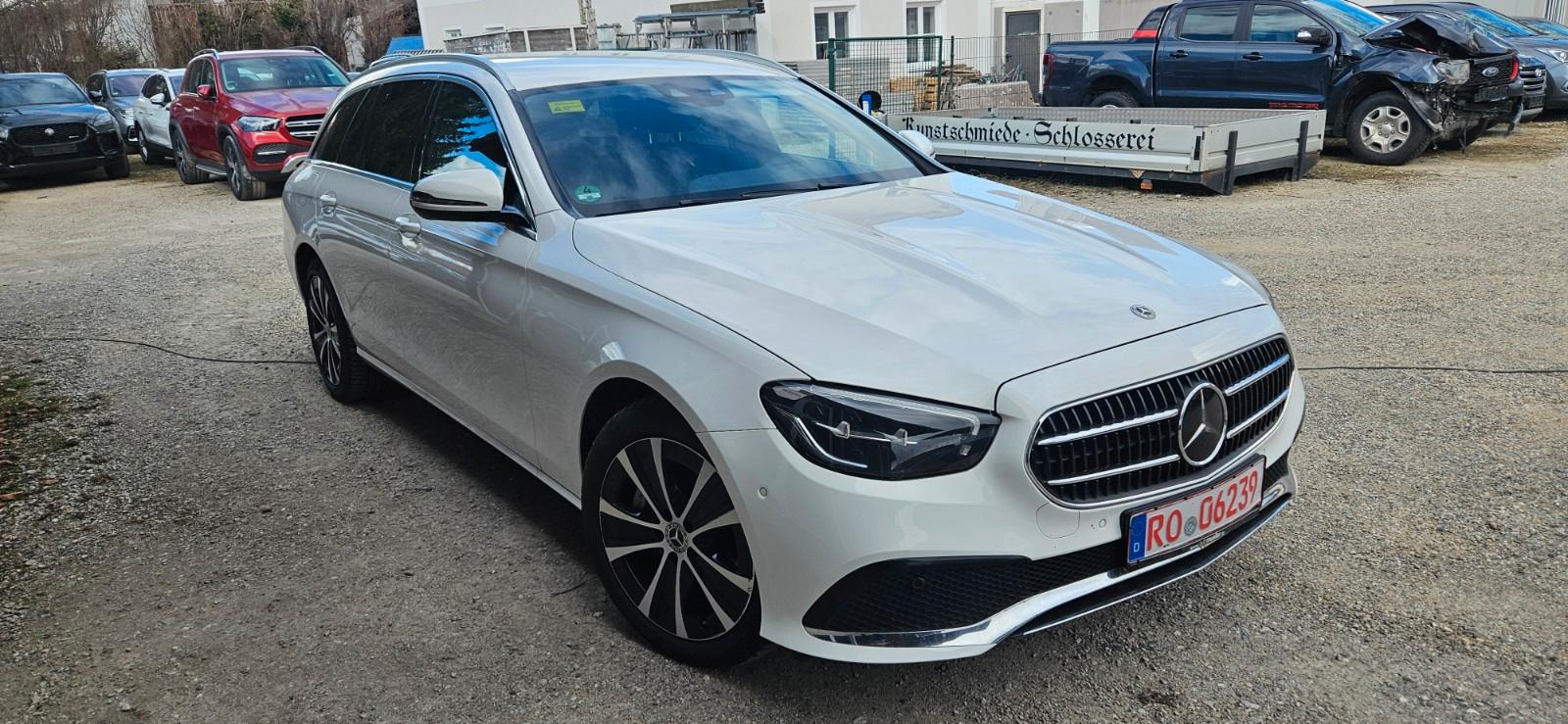 Mercedes-Benz E 300  T-Modell  300 de,8-fach,RFK,Business,AHK