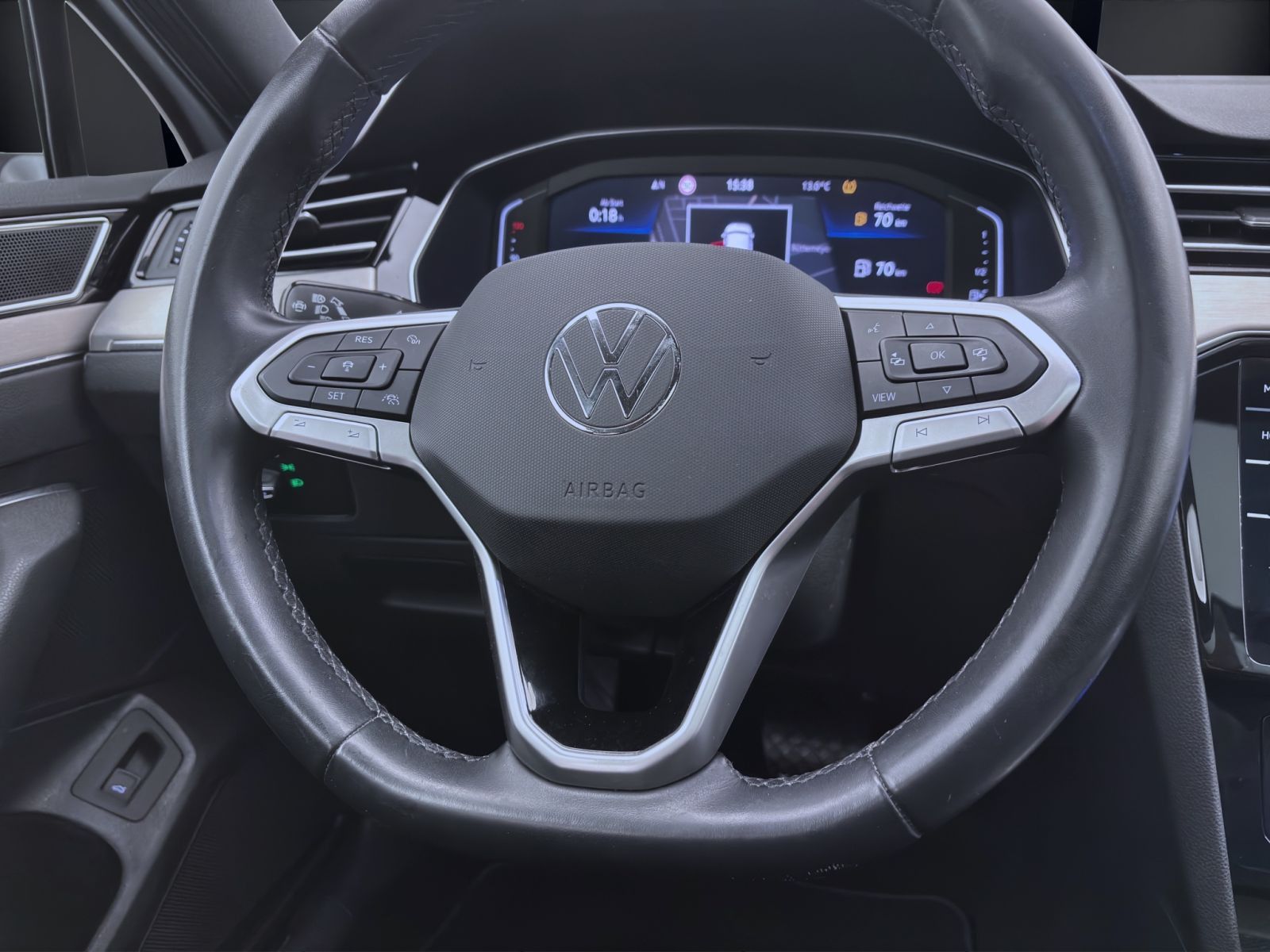 Volkswagen Passat Variant - Bild 12