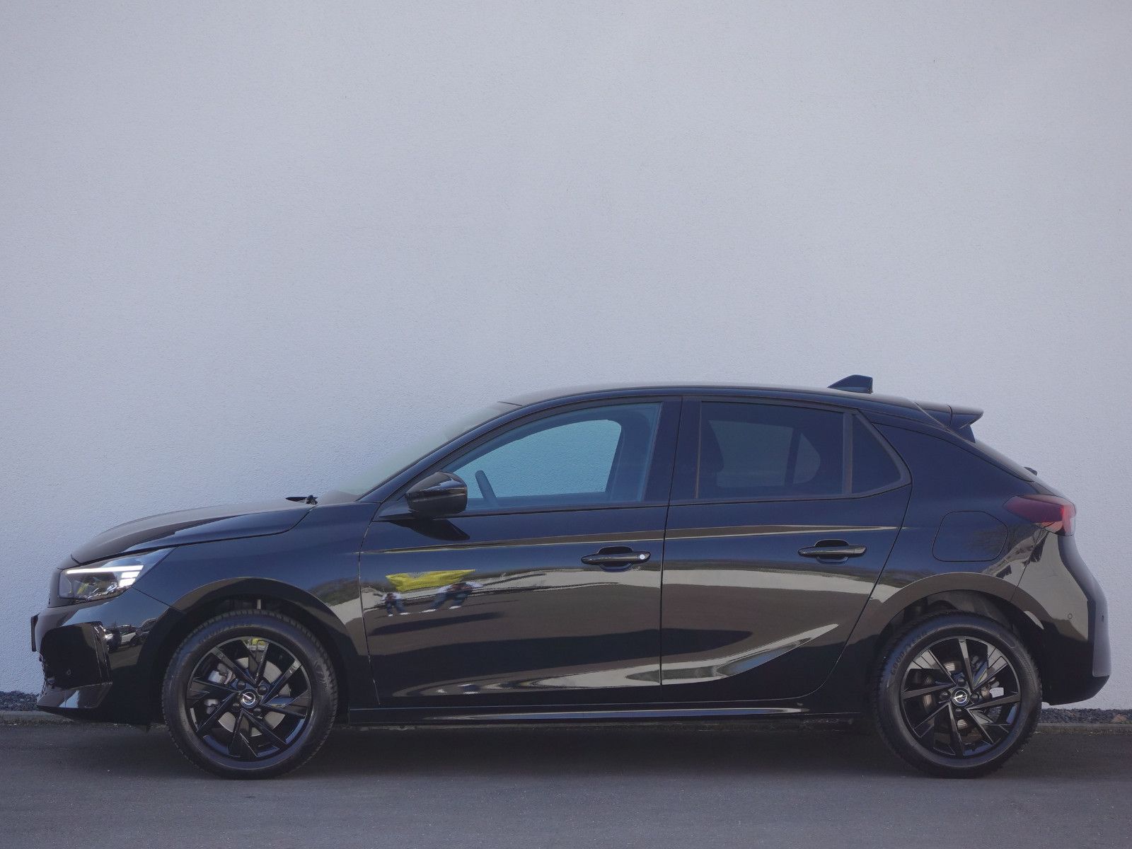 Fahrzeugabbildung Opel Corsa 1.2Turbo GS  Allwetter,Navi,PDC,Kamera,SHZ