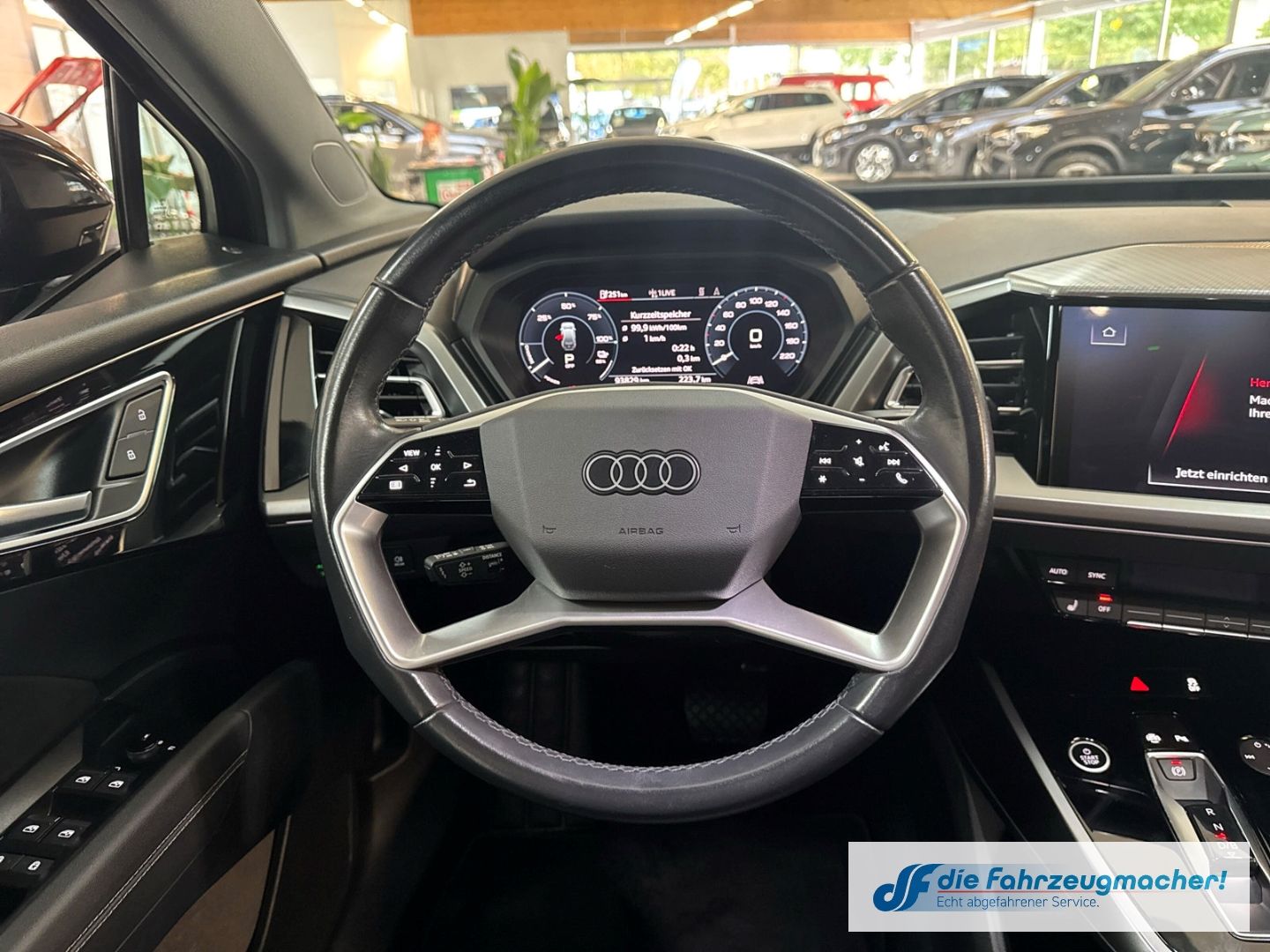 Fahrzeugabbildung Audi Q4 e-tron 45 quattro Sportpaket Navi Leder Digit