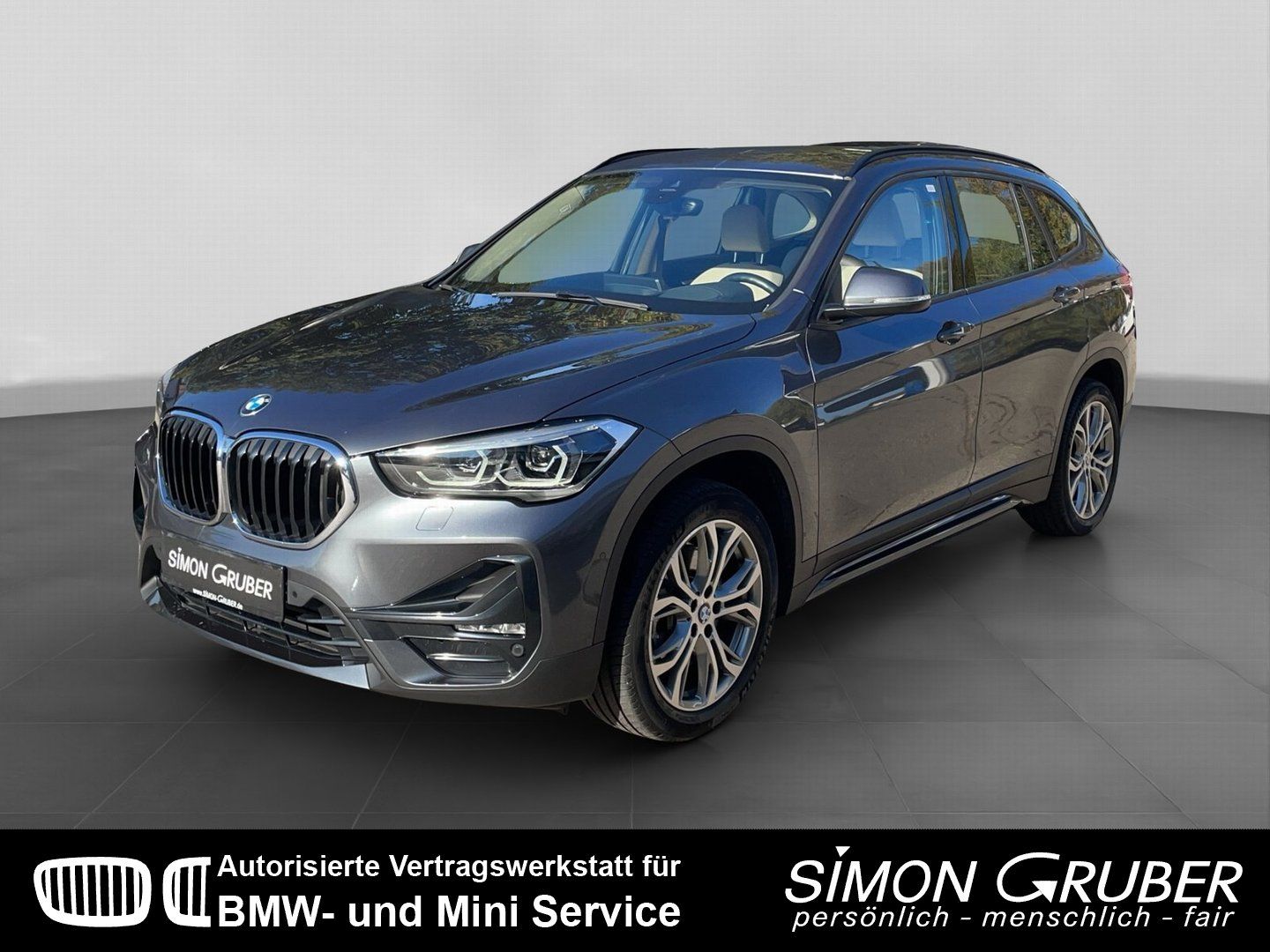 Fahrzeugabbildung BMW X1 xDrive20d Sport Line Navi+ HUD LED Kamera AHK
