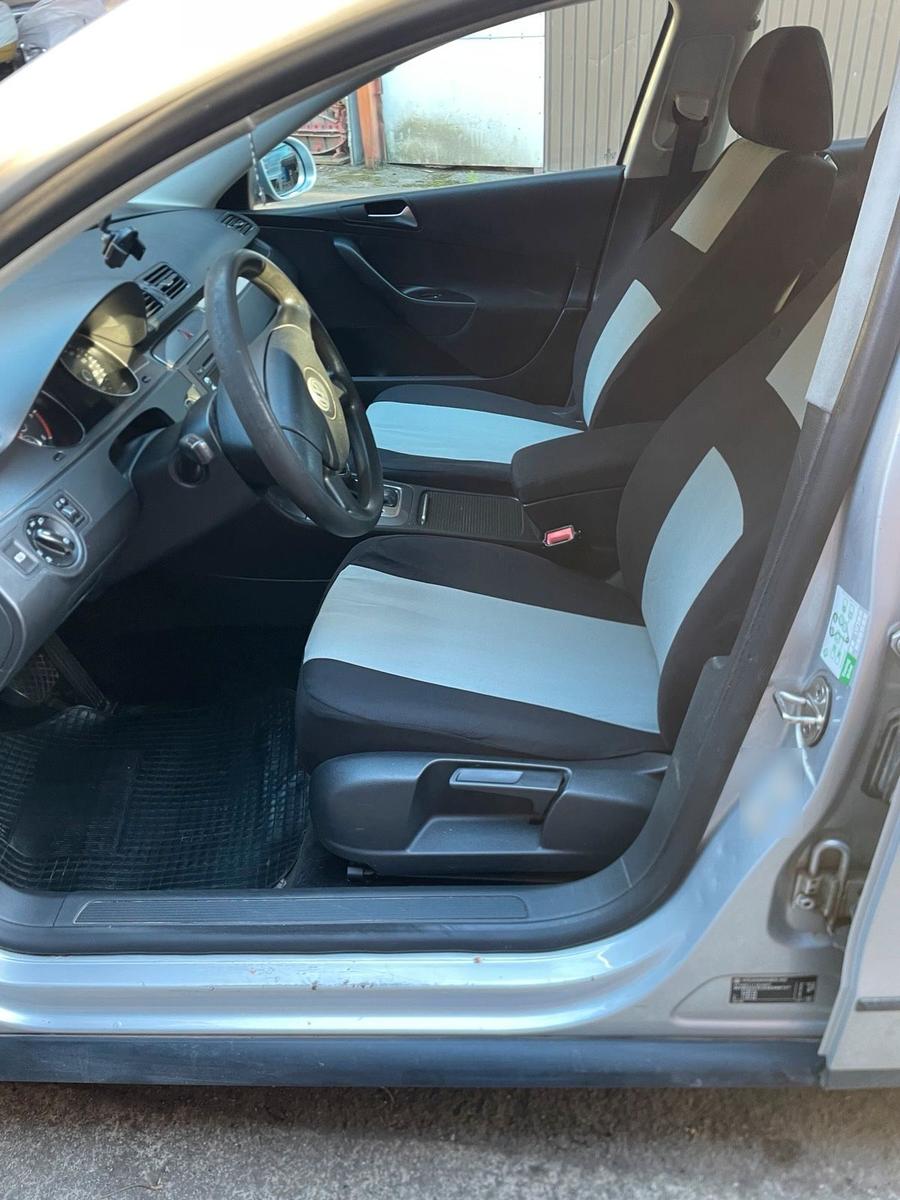 Volkswagen Passat 2010 — photo 8