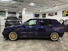Fahrzeugabbildung Volkswagen Golf III 1.6 / 17" BBS Felgen Sportauspuff