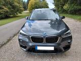BMW X1 xDrive20i Sport Line AHK +HUD 1.Hand TÜV neu - BMW X1 von privat