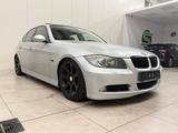 BMW 335i / SCHIEBEDACH / LEDER / - BMW 335 mit Benzin-Antrieb: Limousine, Automatik