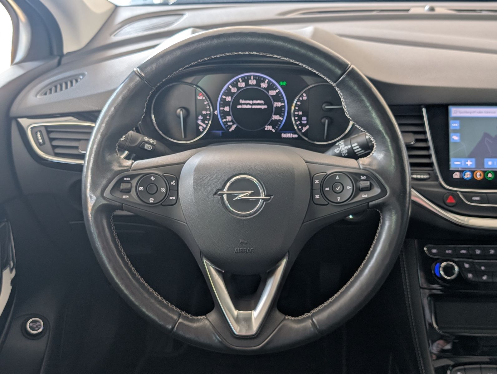 Fahrzeugabbildung Opel Astra Elegance PANORAMA LEDER MASSAGE MEMO 18"
