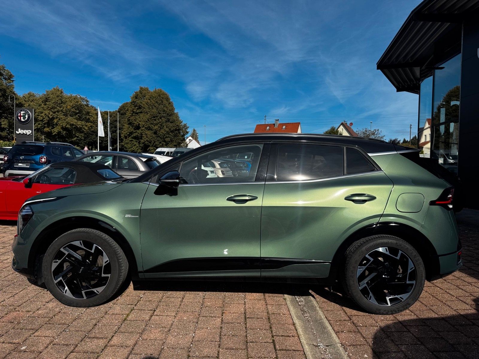 Fahrzeugabbildung Kia Sportage 1.6 GT-line 180PS AWD 360° GLASDACH