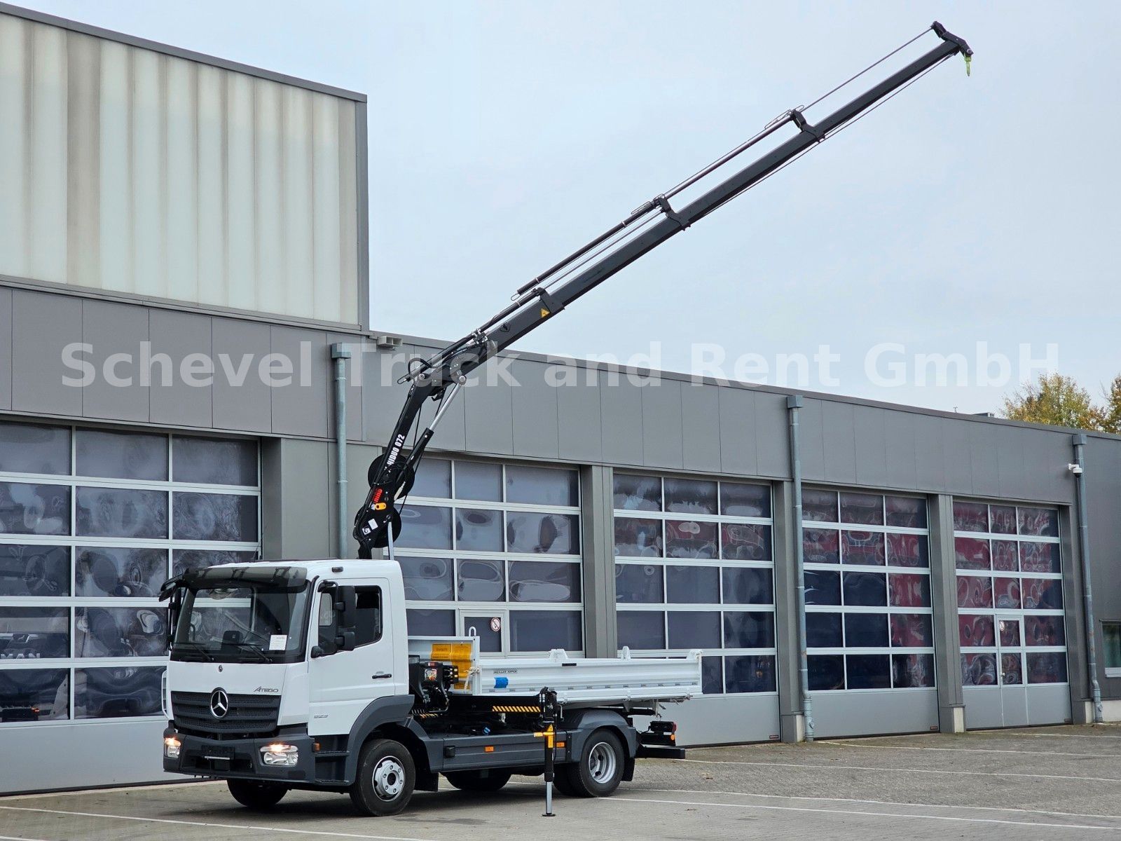 Fahrzeugabbildung Mercedes-Benz 923 Atego Dreiseitenkipper MEILLER + HIAB 072