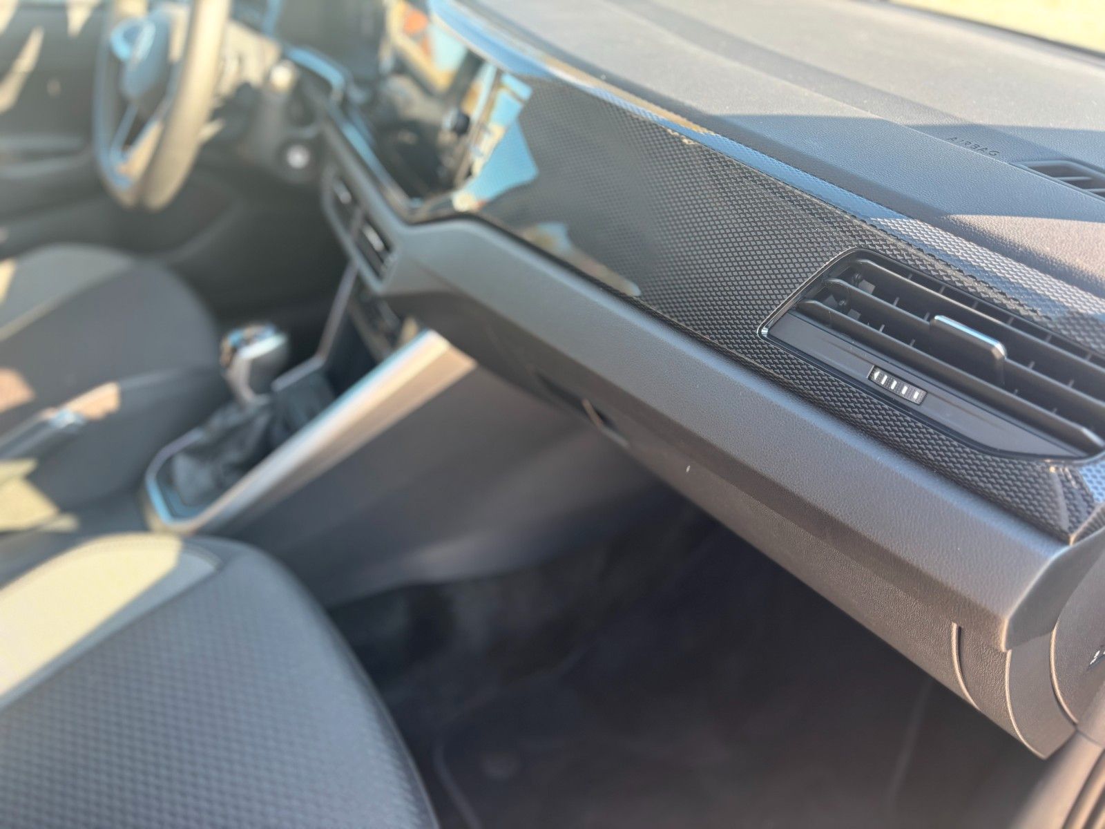 Fahrzeugabbildung Volkswagen Polo VI Life
