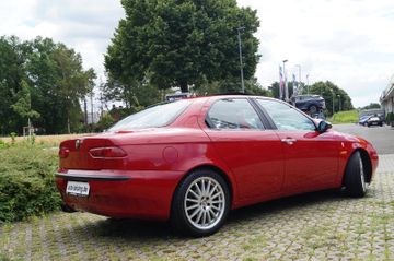 Alfa Romeo Alfa 156 2.0Klima-Schiebedach-Sparco Sitze-1Hand