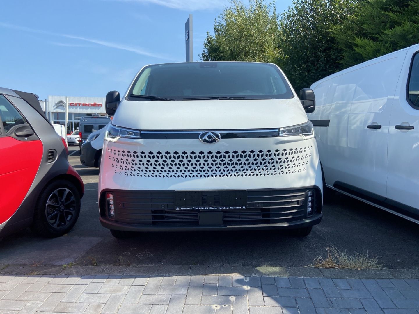 Fahrzeugabbildung Maxus Deliver7 2.0 TDCi KW L2 El. Schiebetüren CarPlay