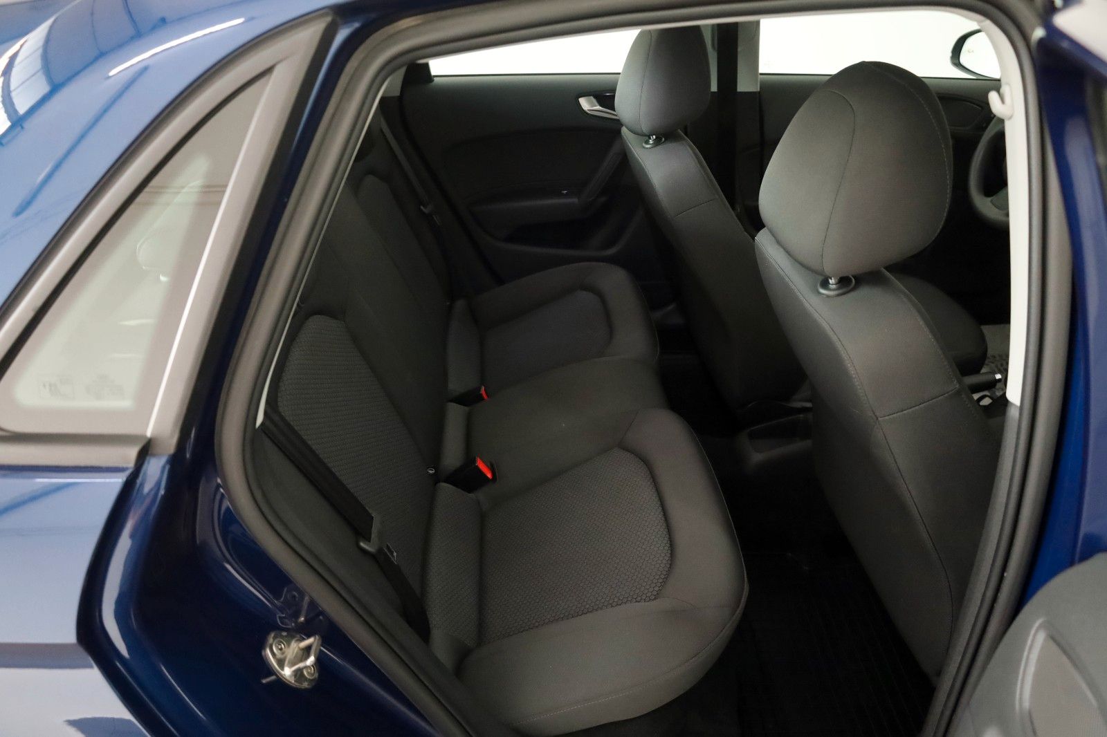 Fahrzeugabbildung Audi A1 Sportback PDC,8-fach bereift!