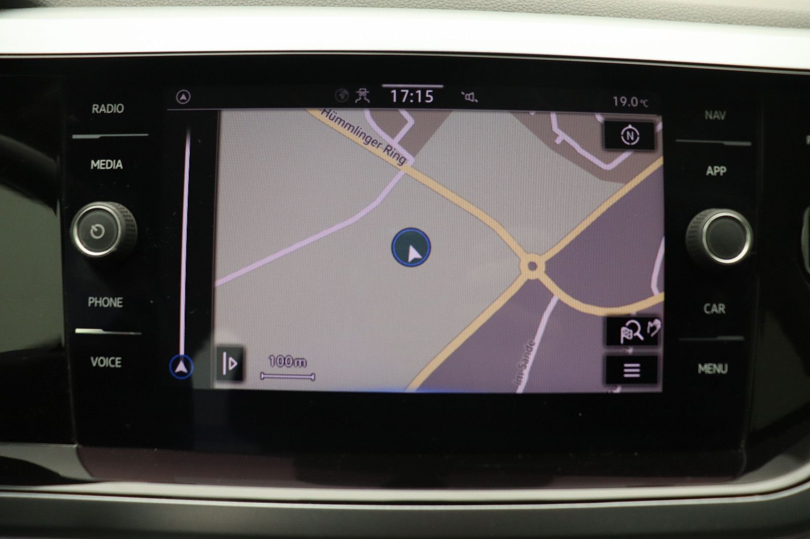 Fahrzeugabbildung Volkswagen Polo VI 1.0 TSI DSG Active