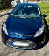 Ford Fiesta 1.2 blau - 5-Türer - Ford Fiesta aus 2011: For