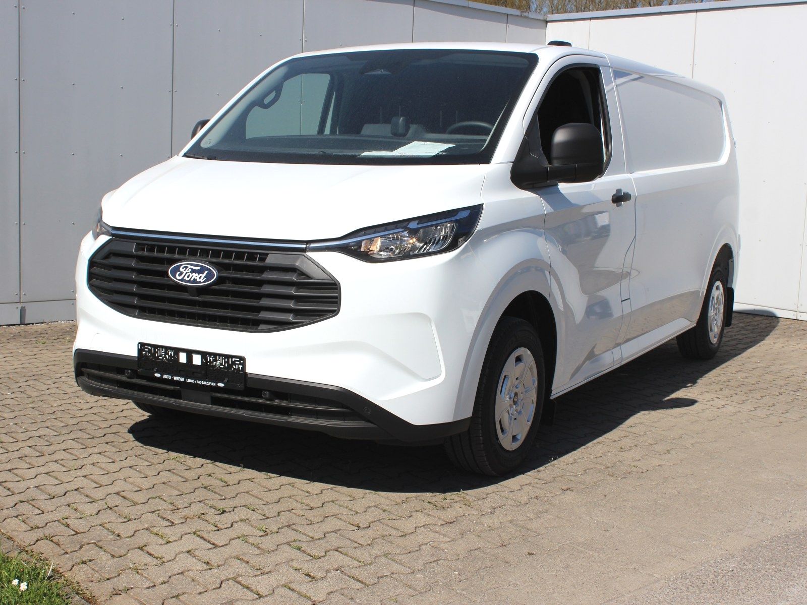 Fahrzeugabbildung Ford Transit Custom 320 L2 Trend FWD Plug-in Hybrid