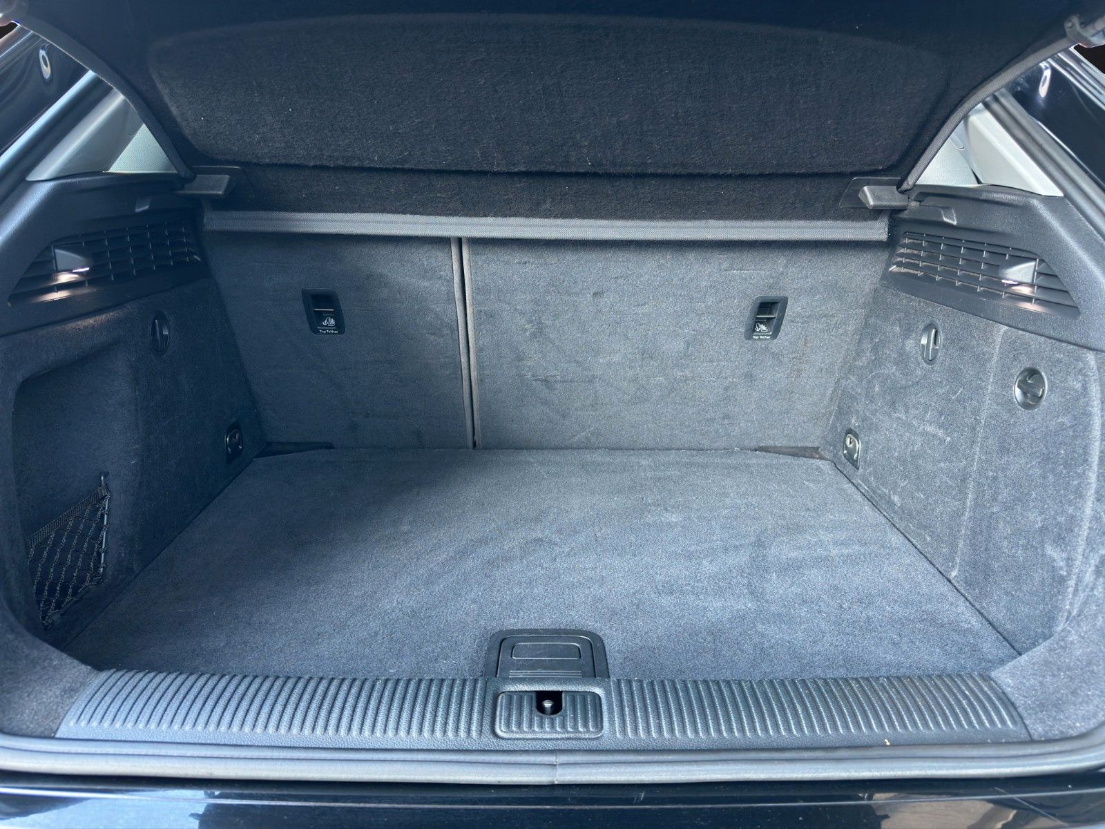 Fahrzeugabbildung Audi S3 Sportback 2.0 TFSI quattro LED*B&O*Shz*Pano