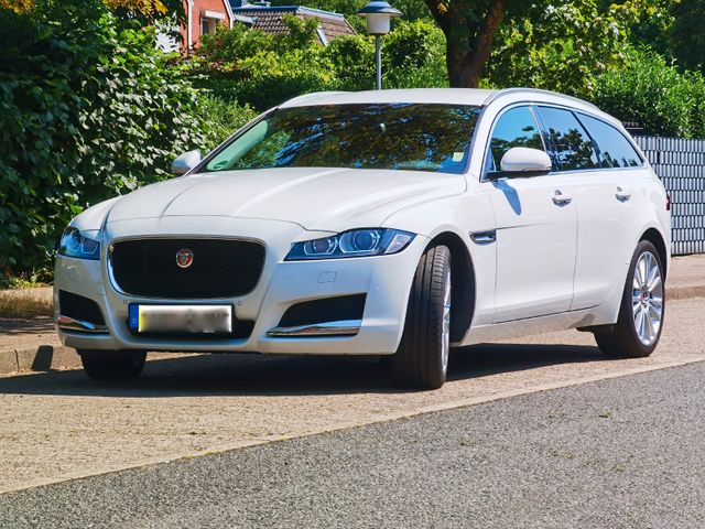 Jaguar XF 20d 180PS Prestige Sportbrake Automatik P...