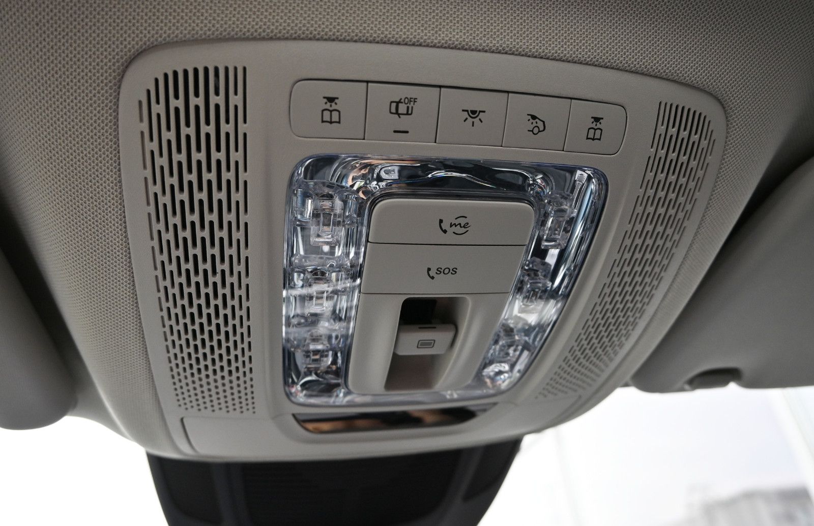 Fahrzeugabbildung Mercedes-Benz GLE 350 de 4MAT. AMG + NIGHT °ACC°AHK°PANO°HUD°