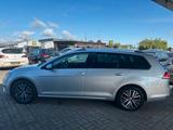 Volkswagen Golf VII Variant Allstar BMT - mit Diesel-Antrieb: Leichtmetallfelgen, Kombi, mit Klimaautomatik