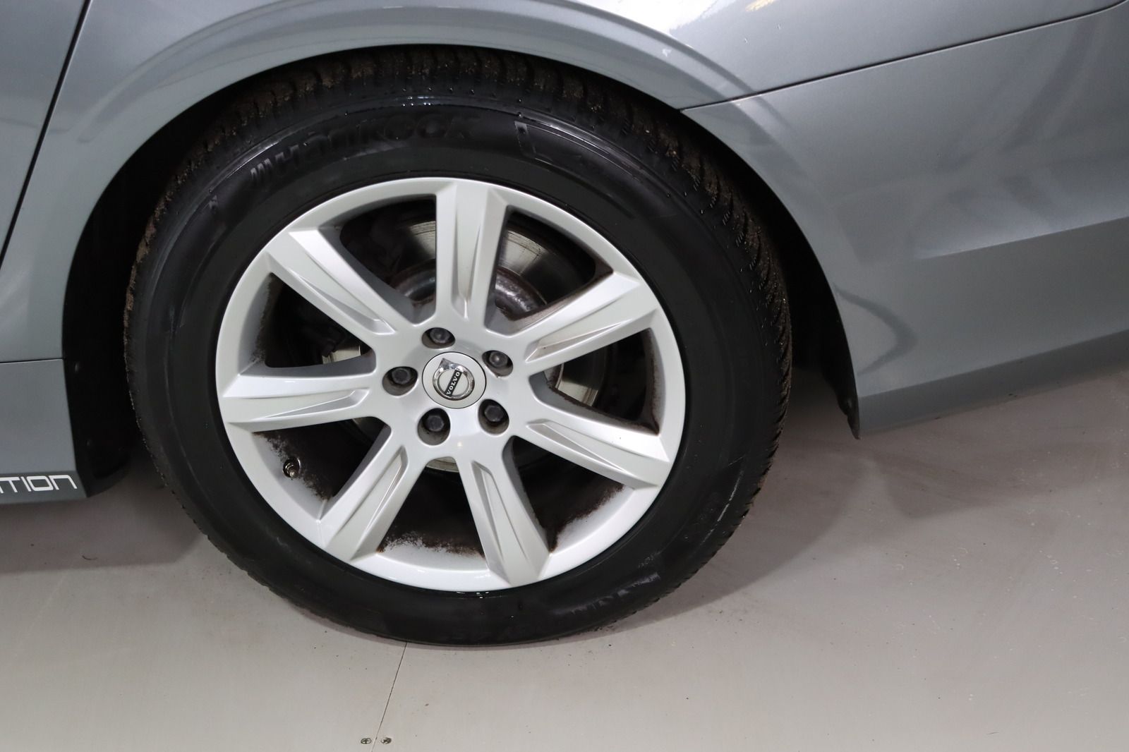 Fahrzeugabbildung Volvo V90 Kombi * HUD * Keyless * Limited Edition Mome