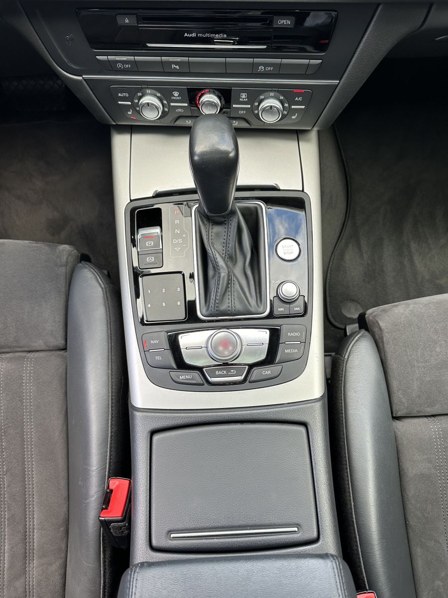 Fahrzeugabbildung Audi A6 Avant 2.0 TDI S-Tronic Ultra NAV+XEN+PANO+KAM