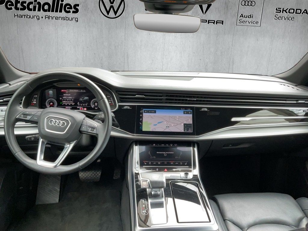 Audi Q8 55 TFSI e quattro tiptronic foto 13